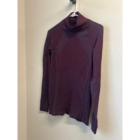 Athleta Remarkable Wool Turtle Neck Maroon Thumb Hole Lightweight Sweater - Picture 1 of 8